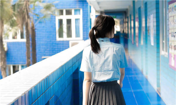 前海街道如何找到一个可以帮助我生孩子的女人？